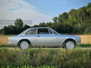 Afbeelding 39/84 van Alfa Romeo Giulia 1600 GT Junior (1972)
