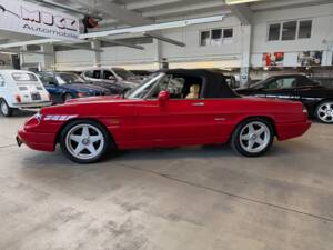 Image 12/42 de Alfa Romeo 2.0 Spider (1991)