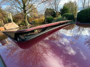 Image 11/27 of Mercedes-Benz 190 E 1.8 Avantgarde &quot;Rosso&quot; (1993)