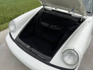 Image 50/62 of Porsche 911 Carrera 2 (1990)