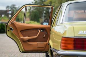 Afbeelding 41/75 van Mercedes-Benz 280 SE (1976)