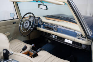 Image 14/38 of Mercedes-Benz 280 SL (1978)