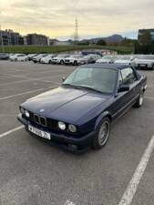 Bild 11/55 von BMW 320i (1991)