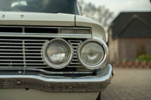 Bild 100/100 von Chevrolet Biscayne (1961)