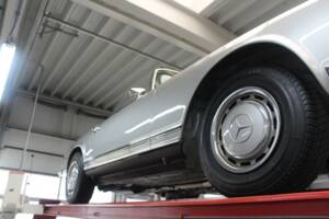 Imagen 8/50 de Mercedes-Benz 280 SL (1969)