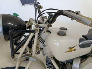 Image 35/36 of Moto Guzzi DUMMY (1976)