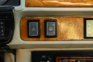Image 50/50 de Jaguar XJ-S 3.6 (1988)