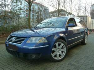 Bild 13/15 von Volkswagen Passat Variant 4.0 W8 (2003)
