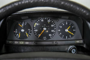 Image 19/50 of Mercedes-Benz 240 TD (1982)