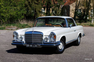 Image 1/38 de Mercedes-Benz 280 SE 3,5 (1970)