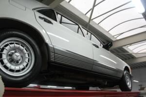 Afbeelding 13/50 van Mercedes-Benz 380 SEL (1983)