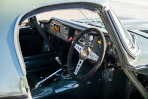 Imagen 12/20 de Jaguar E-Type 4.2 (1965)