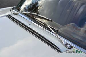 Image 34/50 of Mercedes-Benz 250 SE (1966)