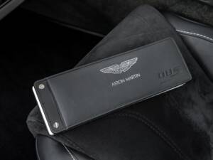 Image 65/77 of Aston Martin DBS (2009)