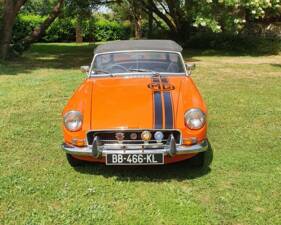 Bild 4/8 von MG MGB Lightweight Rennwagen (1972)
