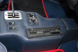 Afbeelding 12/14 van Ferrari Dino 308 GT4 (1976)