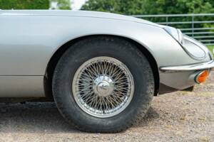 Afbeelding 7/50 van Jaguar E-Type V12 (2+2) (1973)
