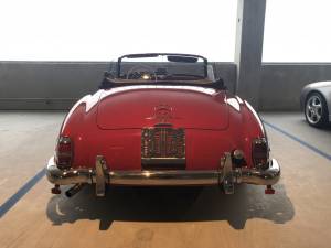 Image 20/45 of Mercedes-Benz 190 SL (1960)