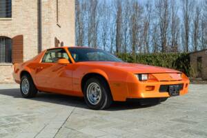 Image 2/50 of Chevrolet Camaro Z28 (1992)