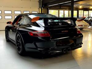 Bild 46/50 von Porsche 911 GT3 RS (2008)