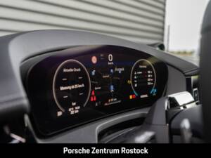 Obraz 16/33 pojazdu Porsche Panamera GTS (1900)