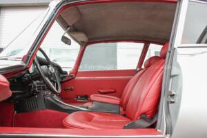 Afbeelding 11/28 van Jaguar E-Type V12 (2+2) (1971)