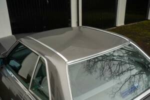 Image 44/50 of Mercedes-Benz 280 SL (1985)