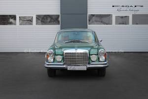 Image 16/24 of Mercedes-Benz 280 SE 3,5 (1970)