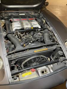 Image 14/21 of Porsche 928 S (1986)
