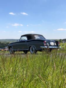 Afbeelding 10/118 van Mercedes-Benz 220 S Cabriolet (1957)