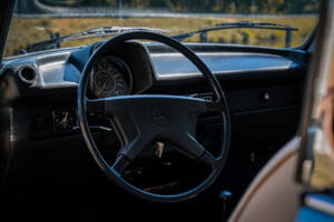 Bild 20/33 von Volkswagen Käfer 1303 LS (1973)