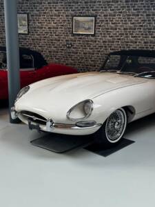 Immagine 22/22 di Jaguar E-Type 3.8 Flat Floor (1961)