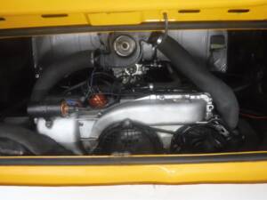 Image 17/50 of Volkswagen T2 a&#x2F;b (1977)