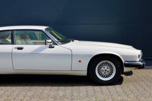 Image 26/29 of Jaguar XJS 4.0 (1991)