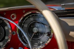 Image 28/29 of Mercedes-Benz 190 SL (1962)