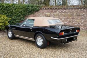 Bild 2/50 von Aston Martin V8 Volante (1982)