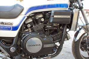 Bild 8/25 von Honda DUMMY (1983)
