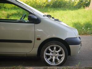 Bild 7/24 von Renault Twingo 1.2 (2000)
