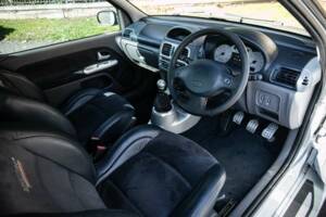 Image 2/40 of Renault Clio II V6 (2002)