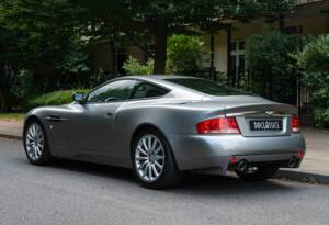 Bild 4/26 von Aston Martin V12 Vanquish (2003)