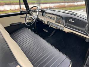 Image 2/8 of Dodge Coronet (1956)