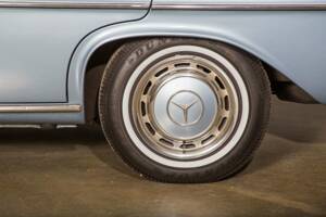 Afbeelding 15/36 van Mercedes-Benz 300 SEL 6.3 (1970)