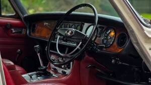 Image 11/50 of Jaguar XJ 6 4.2 (1972)