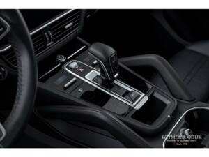 Bild 9/43 von Porsche Cayenne Coupé E-Hybrid (2020)