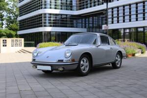 Afbeelding 2/86 van Porsche 911 2.0 S (1966)