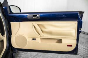 Immagine 33/50 di Volkswagen New Beetle 1.6 (2004)