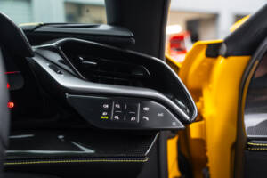 Immagine 23/61 di Ferrari SF90 Stradale (2021)