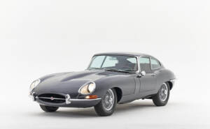 Image 1/97 de Jaguar Type E 4.2 (1966)