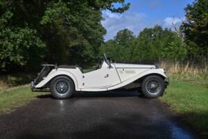 Image 12/50 of MG TF 1500 (1954)