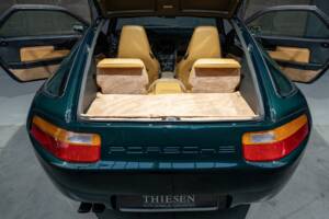 Immagine 11/22 di Porsche 928 S4 Clubsport (1988)